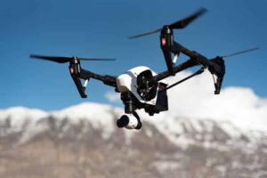 drone-volando-nubes_14198-2699486-7079534-jpg