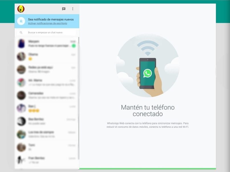 teléfono conectado a whatsapp web