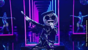 disco-ball-la-mascara-2104142-1471172-jpg