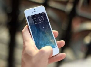 iphone-buscar-airtag_15071-3878359-1654840-jpg