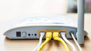 puertos-router-3911611-7936254-jpg